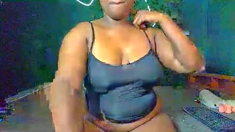 Snapshot of sollybunny chatting on 05-04-26, 02:40 Solly bunny online show from 05-04-26, 02:40