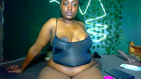 Snapshot of sollybunny chatting on 07-06-26, 01:02 Solly bunny online show from 07-06-26, 01:02
