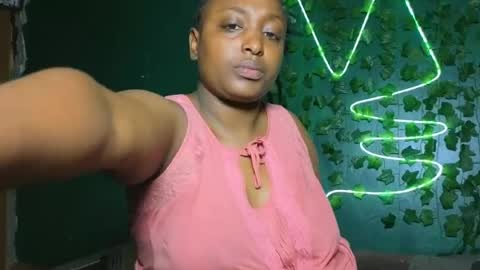 Snapshot of sollybunny chatting on 08-01-26, 06:01 Solly bunny online show from 08-01-26, 06:01