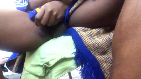 ArtistMJB online show from 10-28-25, 06:32