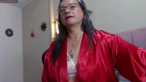 Snapshot of solveganaciente chatting on 11-08-25, 03:29 solveganaciente online show from 11-08-25, 03:29