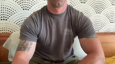 Snapshot of some_guy00 chatting on 10-09-25, 08:07 Some guy00 online show from 10-09-25, 08:07