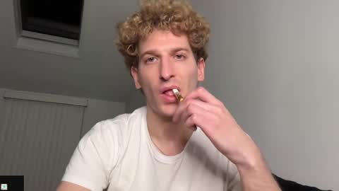 Snapshot of somechillbro chatting on 02-16-25, 04:31 Evan online show from 02-16-25, 04:31