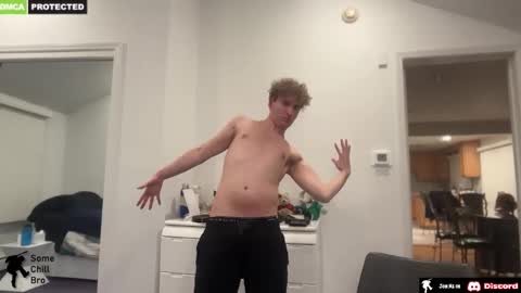 Snapshot of somechillbro chatting on 02-28-26, 01:28 Evan online show from 02-28-26, 01:28