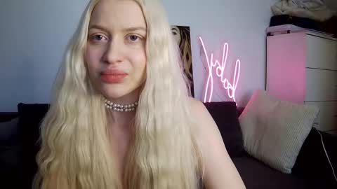 Snapshot of somespeciall chatting on 03-20-26, 02:22 somespeciall online show from 03-20-26, 02:22