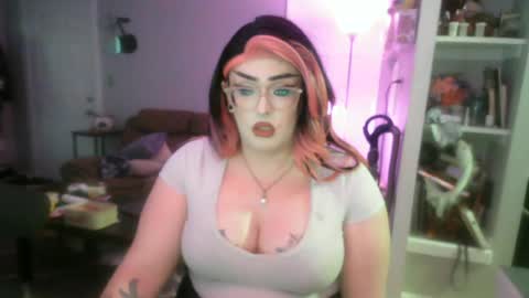 somespookygirl1 online show from 07-09-26, 12:26