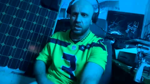 Snapshot of son_e_blacc chatting on 01-25-25, 11:02 Soni online show from 01-25-25, 11:02