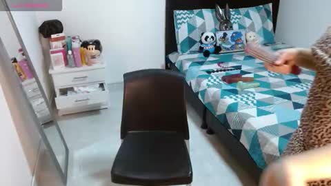 sonialatin69 online show from 09-15-25, 12:27