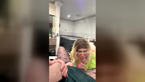 sonialuvsd online show from 02-18-26, 08:43