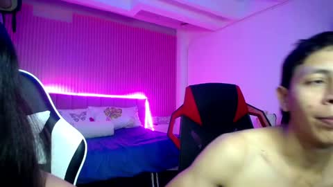 sonic_jess07 online show from 04-21-26, 09:04