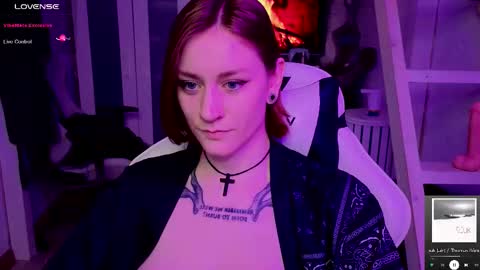 Snapshot of sonicsupergirl chatting on 11-04-25, 10:20 Rie online show from 11-04-25, 10:20