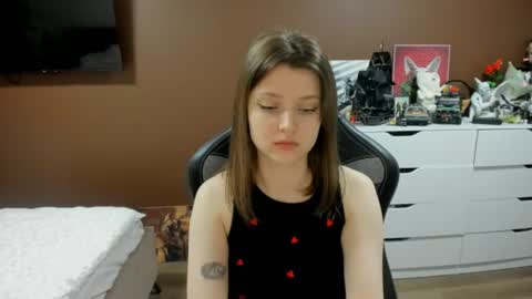 Snapshot of soninex chatting on 06-19-26, 04:11 SoniNex online show from 06-19-26, 04:11