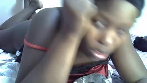 Snapshot of sonnia02 chatting on 01-14-26, 01:17 sonnia02 online show from 01-14-26, 01:17