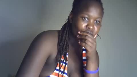 Snapshot of sonnia02 chatting on 03-23-26, 09:41 sonnia02 online show from 03-23-26, 09:41