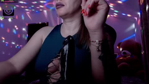 Sonia online show from 01-30-25, 04:16