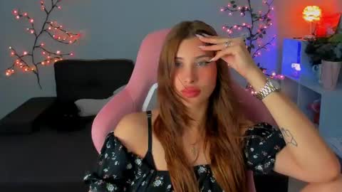 Snapshot of sonyamalish chatting on 06-30-26, 10:38 Sonya online show from 06-30-26, 10:38