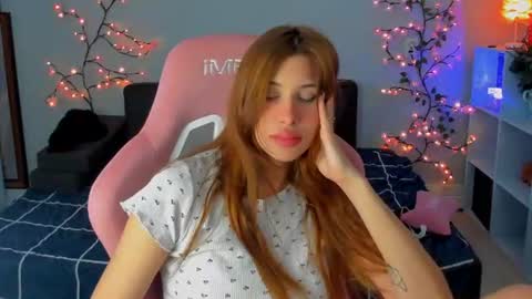 Snapshot of sonyamalish chatting on 07-14-26, 10:09 Sonya online show from 07-14-26, 10:09