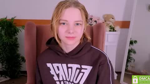 Snapshot of sookonstellita chatting on 02-22-26, 12:01 Litta online show from 02-22-26, 12:01