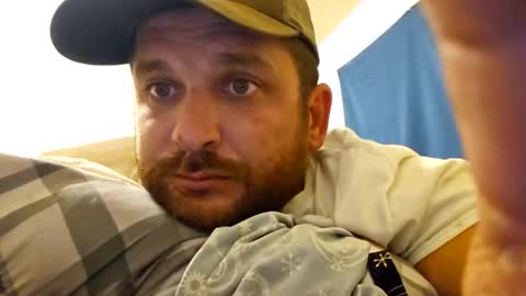 Snapshot of sooobored4141 chatting on 10-20-25, 08:15 sooobored4141 online show from 10-20-25, 08:15