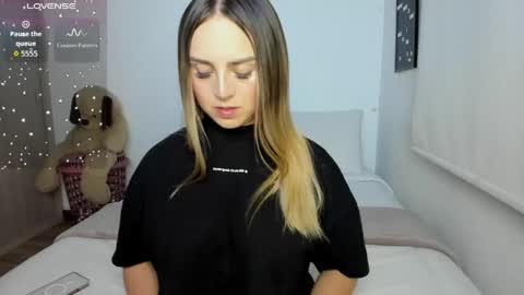 Snapshot of sophi_moreno chatting on 05-07-26, 12:38 Sofi online show from 05-07-26, 12:38