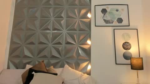 Sophia online show from 04-23-26, 01:13