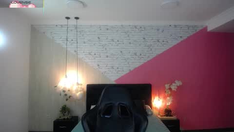 sophia_brunette21 online show from 10-14-25, 11:33