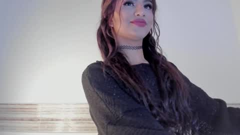 Sophia online show from 11-18-25, 05:23