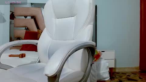 Sophia  online show from 01-25-25, 09:14