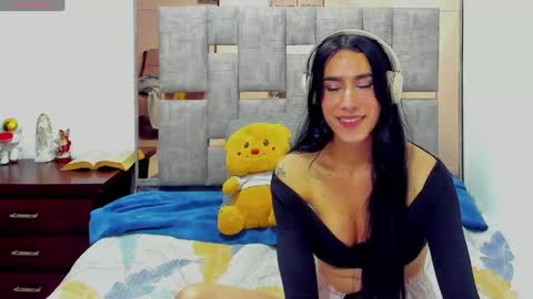 Snapshot of sophia_harry chatting on 04-24-26, 07:55 sophia CM online show from 04-24-26, 07:55