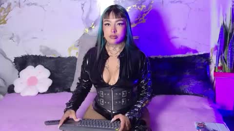 sophia online show from 06-05-26, 06:52