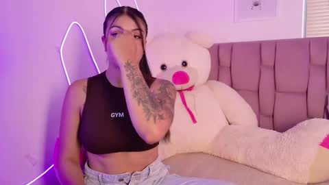 Snapshot of sophia_karsonn chatting on 10-25-25, 09:09 Sophia Carson online show from 10-25-25, 09:09