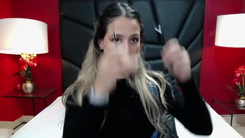 Snapshot of sophia_loreenn chatting on 12-28-24, 02:32 Sofia online show from 12-28-24, 02:32