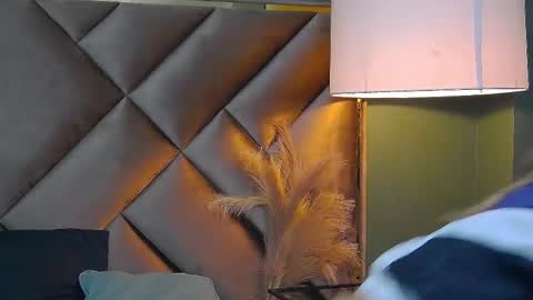 Snapshot of sophia_loreenn chatting on 09-25-25, 01:37 Sofia online show from 09-25-25, 01:37