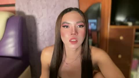 Snapshot of sophia_miller69x chatting on 02-26-25, 11:48 SOPHIA online show from 02-26-25, 11:48