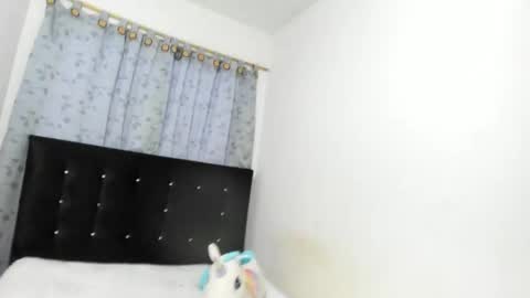 sophia_moons_ online show from 05-24-26, 11:15