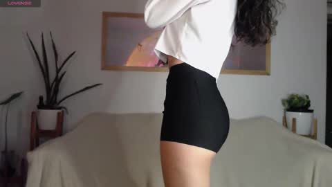 Snapshot of sophia_whispers chatting on 01-06-26, 02:59 Sophia online show from 01-06-26, 02:59