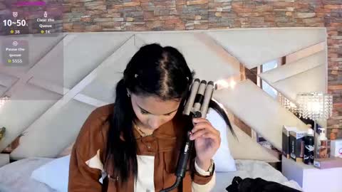 Snapshot of sophiaa_paris chatting on 10-01-25, 03:56 Sophia Paris online show from 10-01-25, 03:56