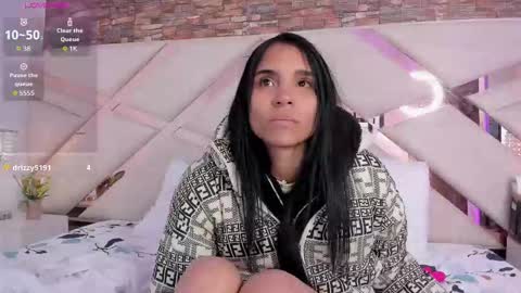 Snapshot of sophiaa_paris chatting on 10-20-25, 03:18 Sophia Paris online show from 10-20-25, 03:18