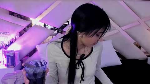 Snapshot of sophiaa_paris chatting on 10-23-25, 04:01 Sophia Paris online show from 10-23-25, 04:01