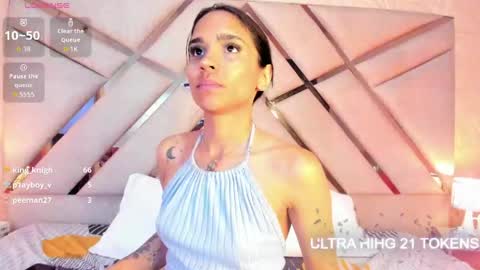 Sophia Paris online show from 05-18-26, 04:07