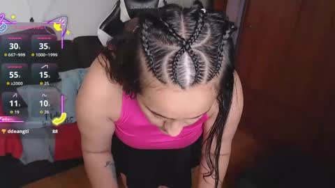 sophiaa_vega_ online show from 05-26-26, 05:31