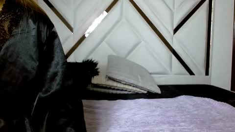 Snapshot of sophiaalee chatting on 02-14-26, 01:46 SophiaLee online show from 02-14-26, 01:46