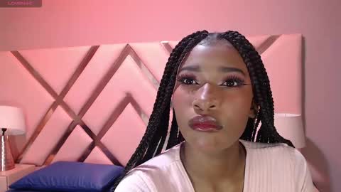 Sophie online show from 09-19-25, 03:30