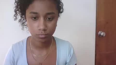 Snapshot of sophiacastro19 chatting on 05-29-26, 08:51 Sophia online show from 05-29-26, 08:51