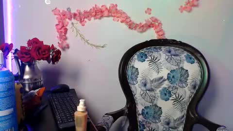 sophia online show from 10-25-25, 11:10