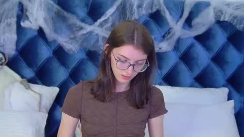 SophiaProve online show from 10-26-25, 04:18