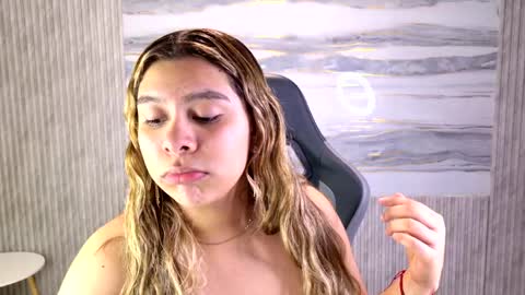 sophie online show from 05-19-26, 12:11
