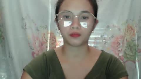 sophie_193 online show from 05-09-26, 03:56