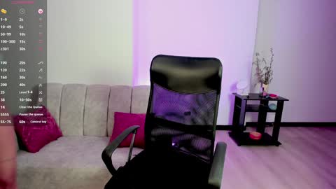 Snapshot of sophie_alice chatting on 01-13-25, 03:04 Alice online show from 01-13-25, 03:04