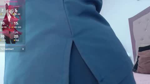 Snapshot of sophie_benett chatting on 09-17-25, 08:21 Sophie online show from 09-17-25, 08:21